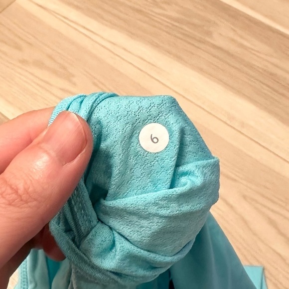 Lululemon Women's Blue Long Sleeve Top Shirt - Picture 5 of 5